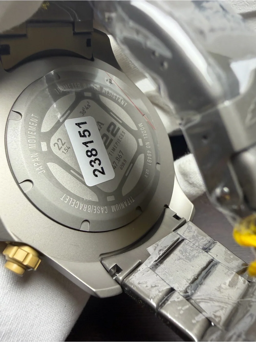 Invicta bold green